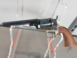 Beg Uberti kal.31 Svartkrut ID246931