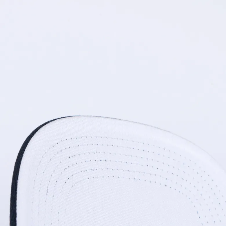 Into The Wild Cap | Black