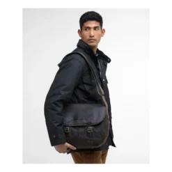 Wax Leather Tarras Crossbody | Olive